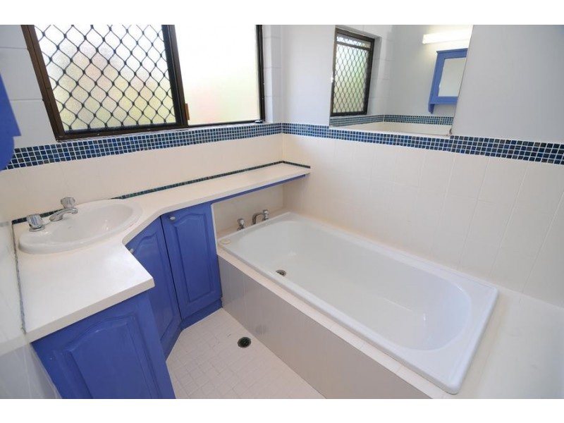 17 Conch Street, Trinity Beach QLD 4879