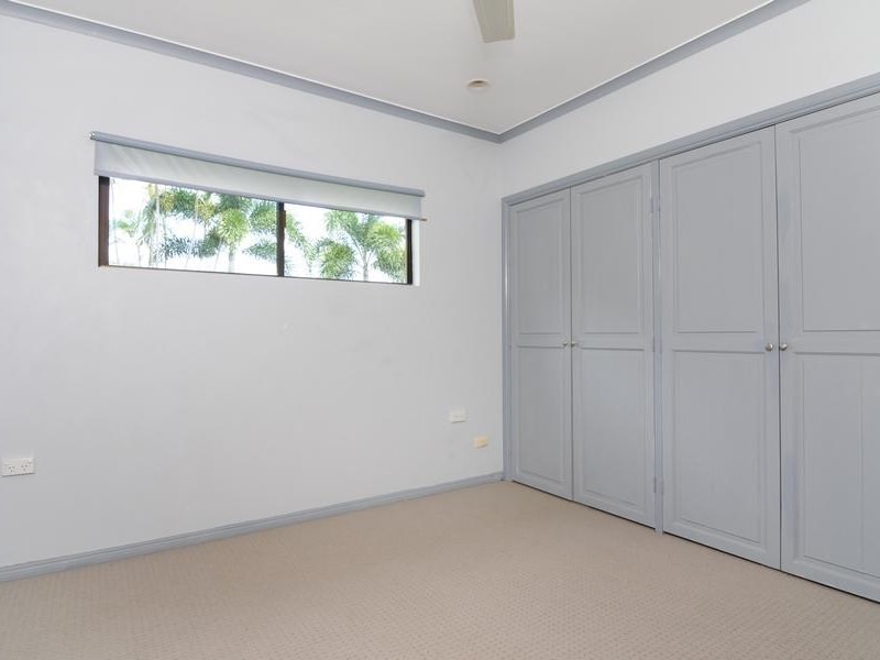 17 Conch Street, Trinity Beach QLD 4879