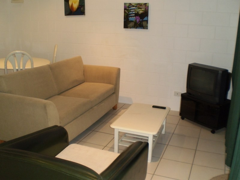 Unit 12/4 Mcpherson Close, Edge Hill QLD 4870