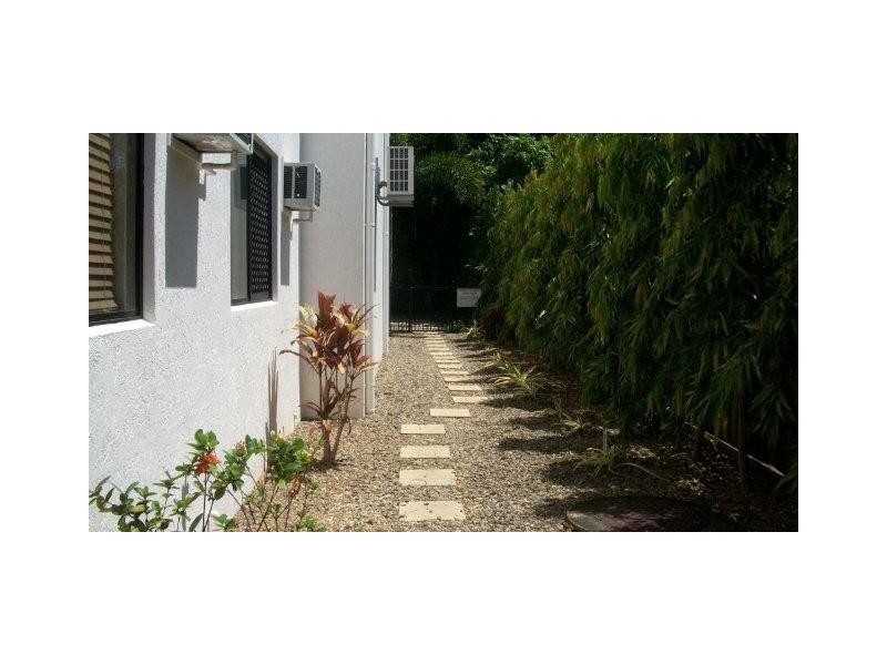 Unit 10/19 Pembroke Street, Cairns QLD 4870