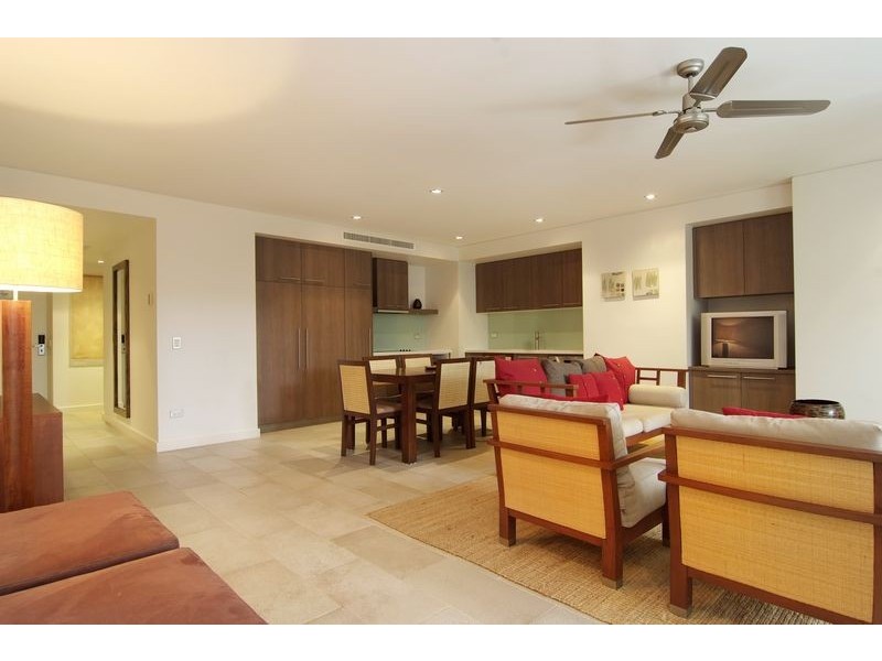 Unit 310/311/5 Sea Temple Street, Palm Cove QLD 4879