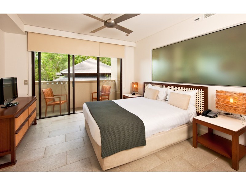 Unit 310/311/5 Sea Temple Street, Palm Cove QLD 4879