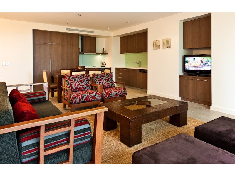 Unit 310/311/5 Sea Temple Street, Palm Cove QLD 4879