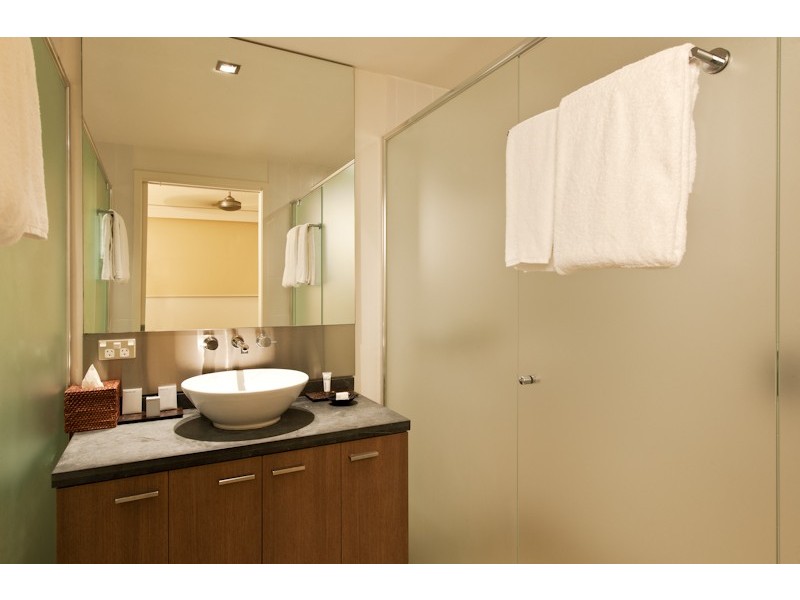 Unit 310/311/5 Sea Temple Street, Palm Cove QLD 4879