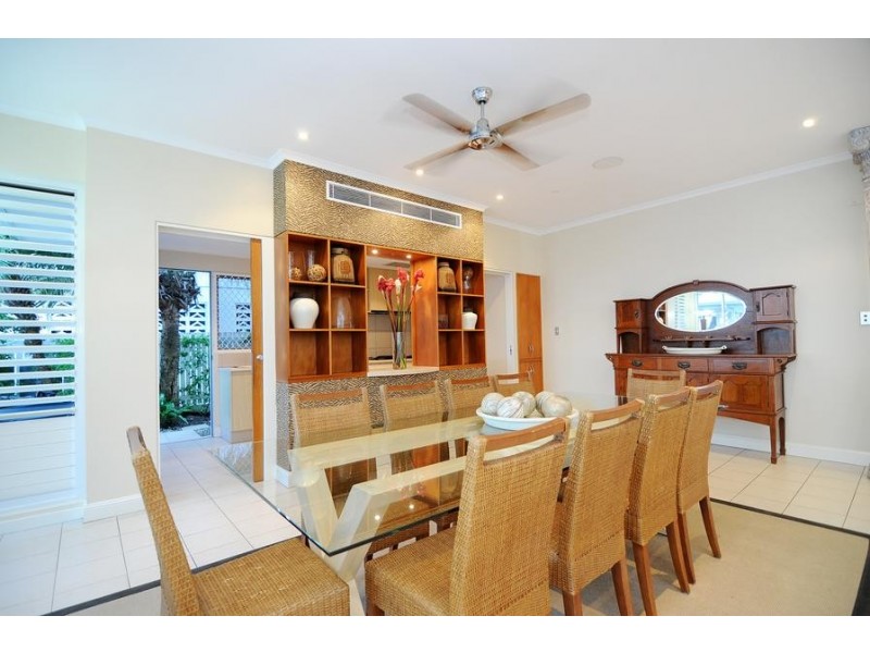 21 Vasey Esplanade, Cairns QLD 4870