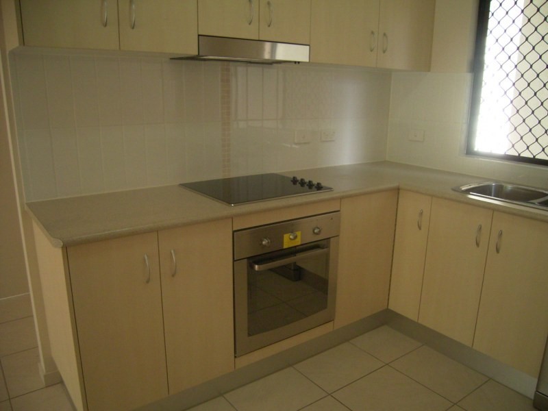 Unit 4/423-427 Draper Street, Cairns QLD 4870