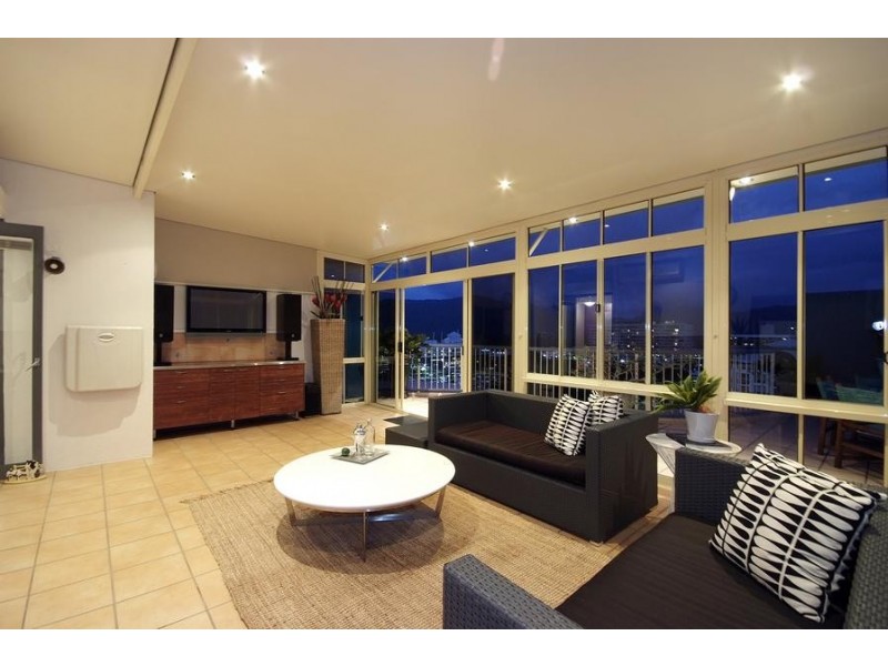 Unit 902/73 The Esplanade, Cairns QLD 4870