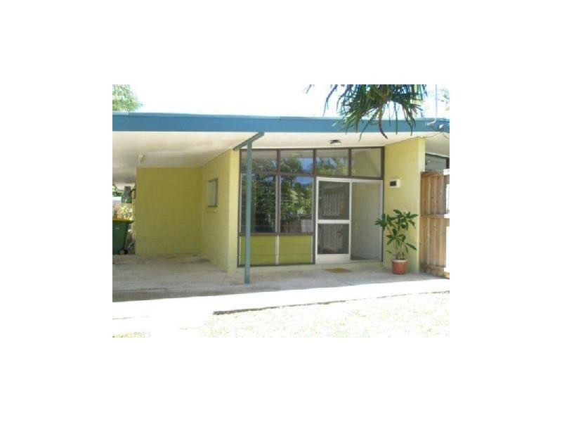 Unit 1/15 Parr Street, Yorkeys Knob QLD 4878