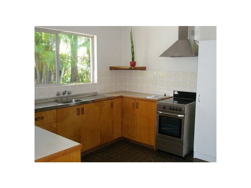 Unit 1/15 Parr Street, Yorkeys Knob QLD 4878