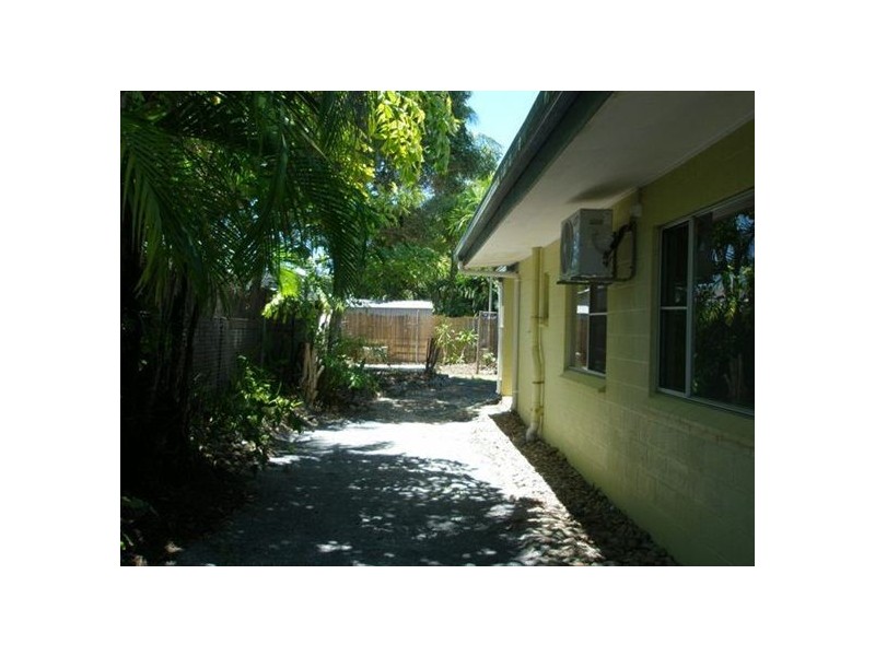 Unit 1/15 Parr Street, Yorkeys Knob QLD 4878