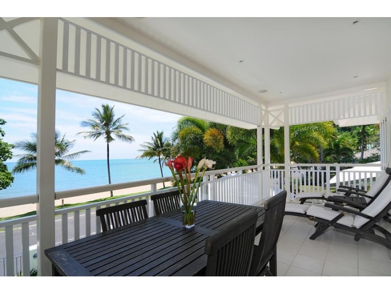 21 Vasey Esplanade, Trinity Beach QLD 4879