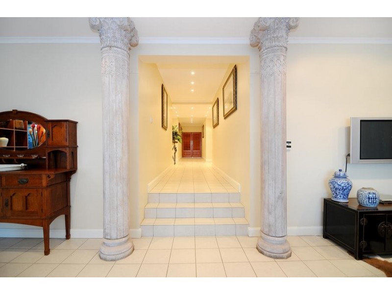 21 Vasey Esplanade, Trinity Beach QLD 4879