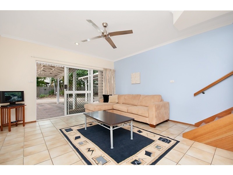 Unit 1/33 Fairweather Street, Yorkeys Knob QLD 4878