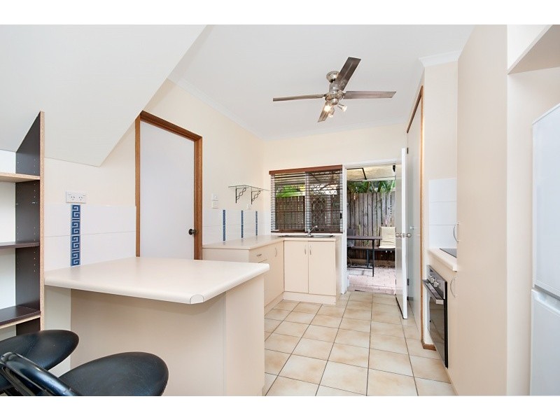 Unit 1/33 Fairweather Street, Yorkeys Knob QLD 4878