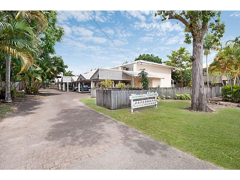 Unit 1/33 Fairweather Street, Yorkeys Knob QLD 4878