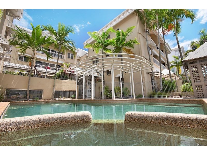 Grafton Street, Cairns QLD 4870