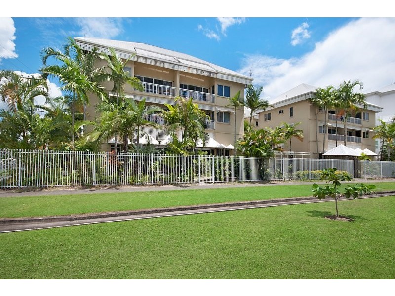 Grafton Street, Cairns QLD 4870