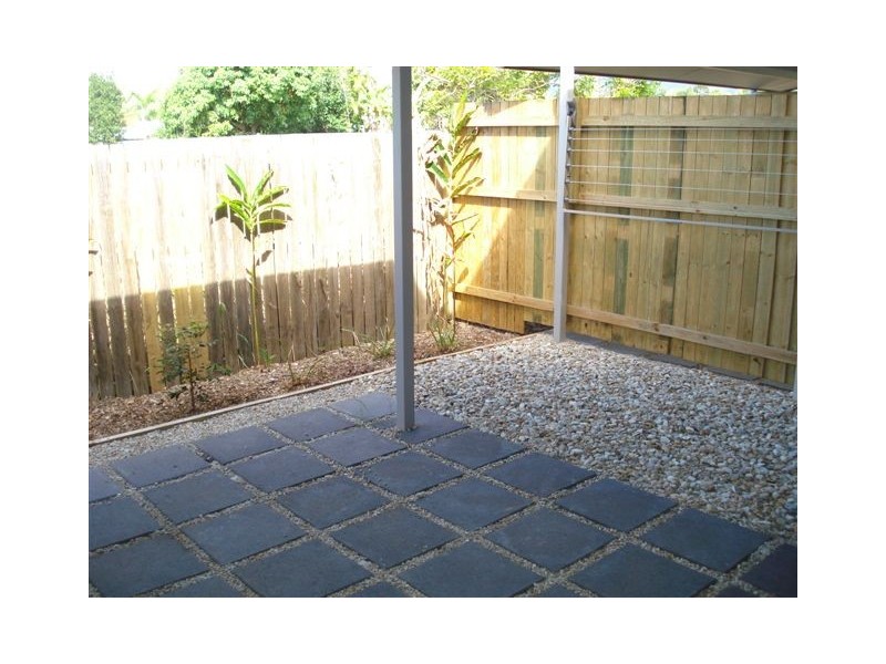 Unit 3/1766 Captain Cook Highway, Clifton Beach QLD 4879