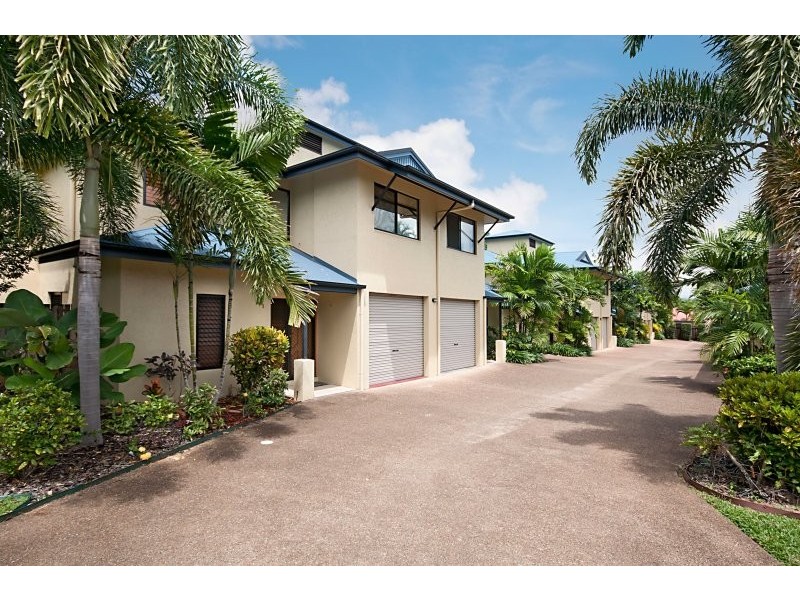 Unit 8/22-24 Old Smithfield Road, Freshwater QLD 4870