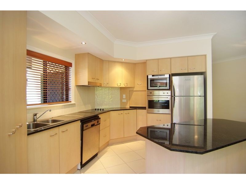 73 Sims Esplanade, Cairns QLD 4870