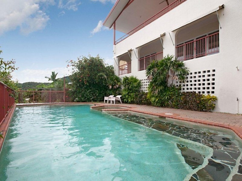31 Ponticello Street, Whitfield QLD 4870