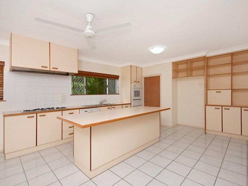 31 Ponticello Street, Whitfield QLD 4870