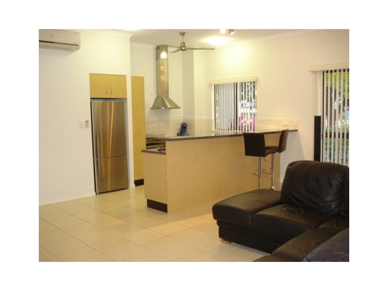 Unit APT 4/15-21 Clare Street, Cairns QLD 4870