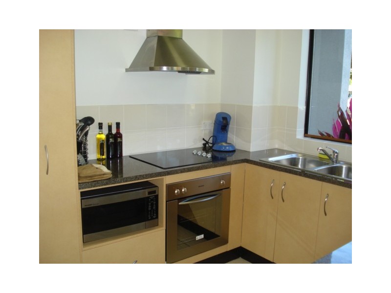 Unit APT 4/15-21 Clare Street, Cairns QLD 4870