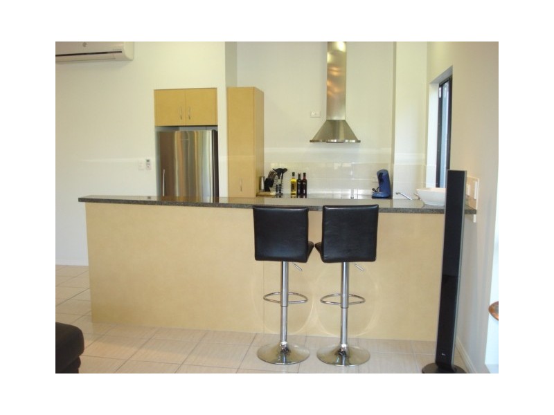 Unit APT 4/15-21 Clare Street, Cairns QLD 4870