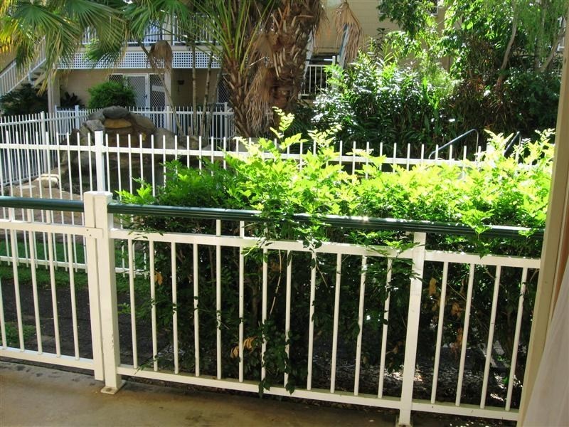 Unit 5/18 Rose Street, Westcourt QLD 4870