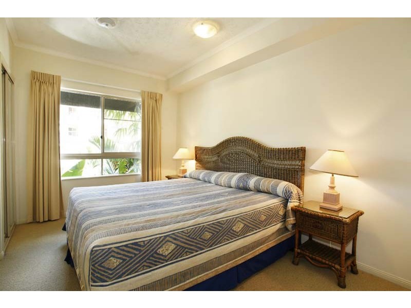 Unit APT  1722/2 Greenslopes Street, Cairns QLD 4870