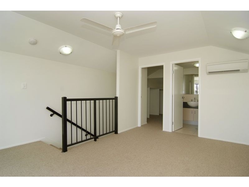 Unit 27/82-86 Martyn Street, Parramatta Park QLD 4870