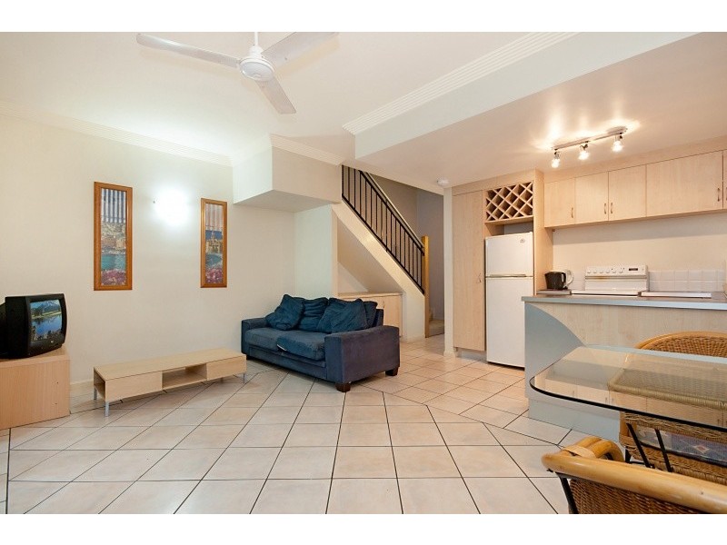 10 Digger Street, Cairns QLD 4870