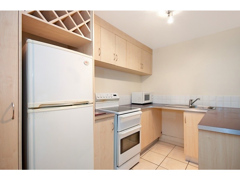 10 Digger Street, Cairns QLD 4870