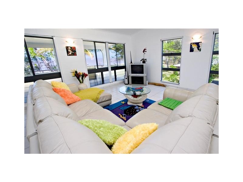 301 Russell Heads Esplanade, East Russell QLD 4861