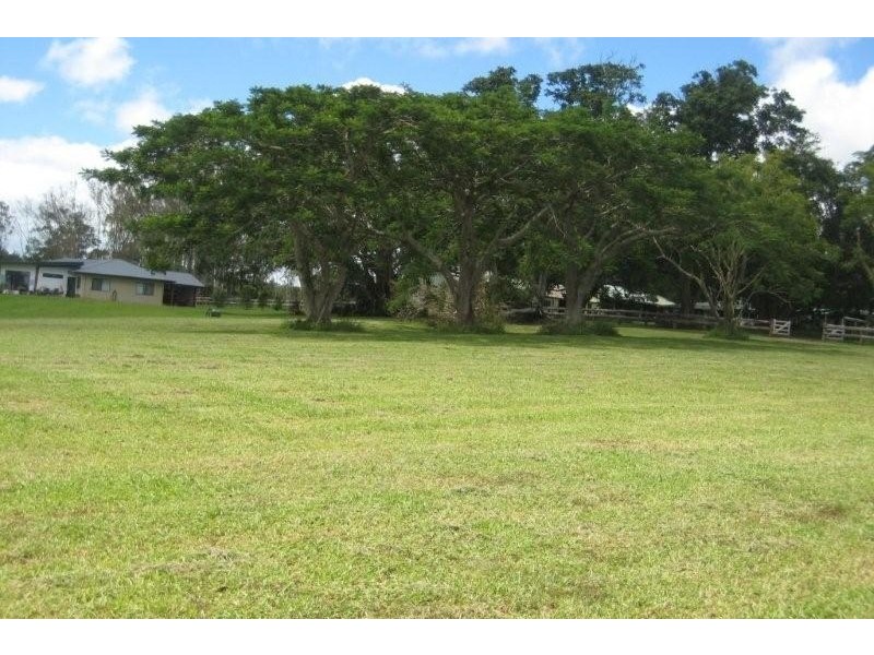 Lot 24,  Edgewater Road, Tinaroo QLD 4872