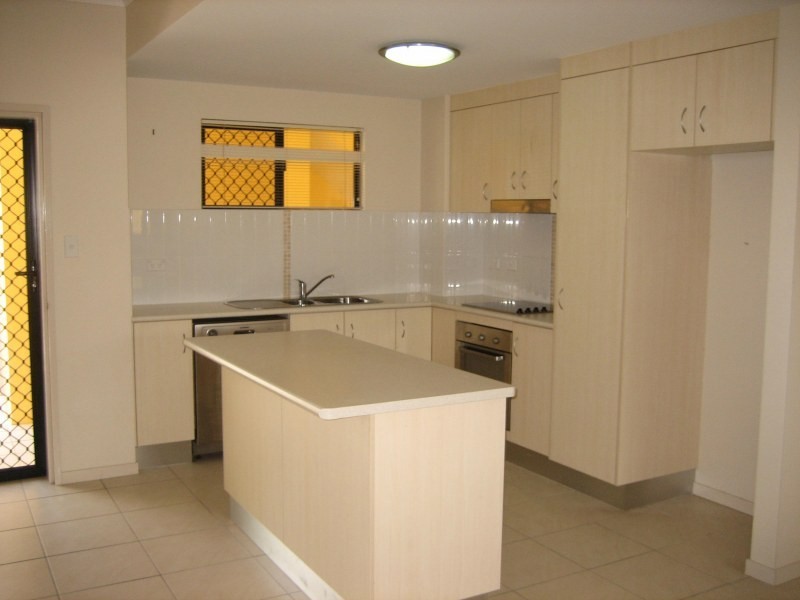 Unit 3/6 James Street, Cairns QLD 4870