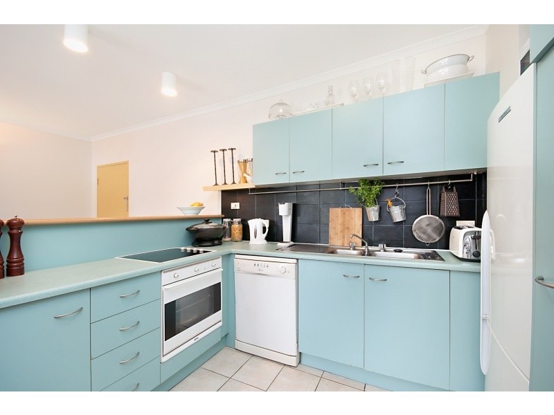 327 Lake Street, Cairns QLD 4870