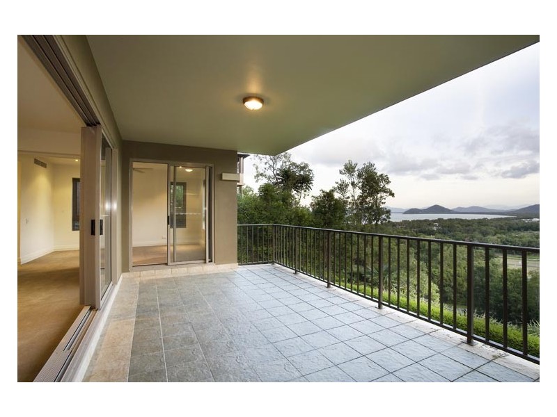 APT. 4 Santai Buchans Drive, Palm Cove QLD 4879