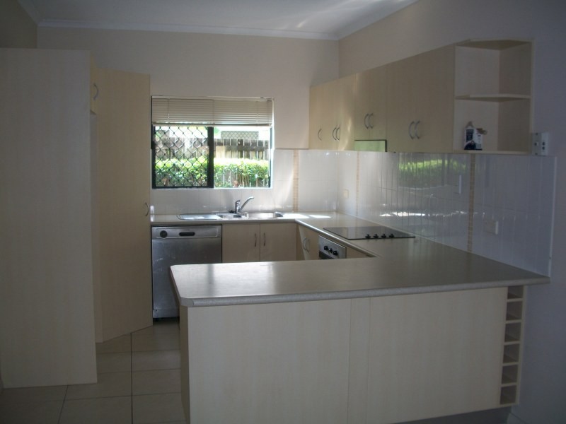 Unit 10/12 Oyster Court, Trinity Beach QLD 4879