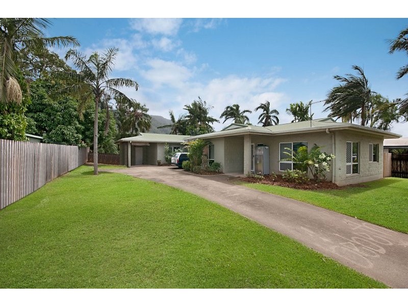 114 Robert Road, Bentley Park QLD 4869