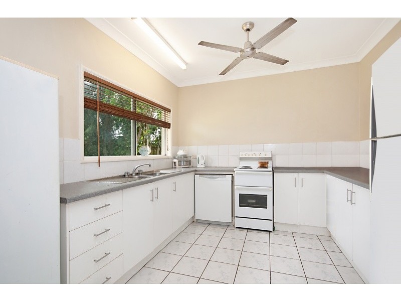 114 Robert Road, Bentley Park QLD 4869