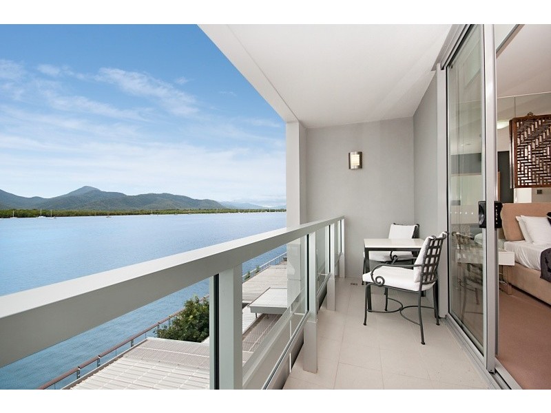 1 Marlin Parade, Cairns QLD 4870