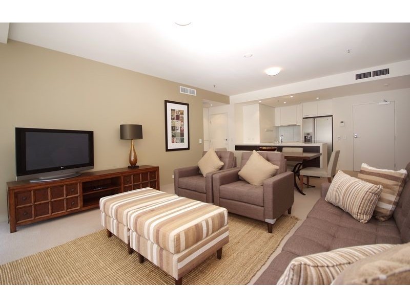 1 Marlin Parade, Cairns QLD 4870