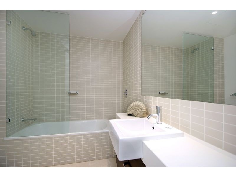 1 Marlin Parade, Cairns QLD 4870