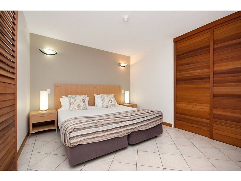 Unit 502/73-75 The Esplanade, Cairns QLD 4870