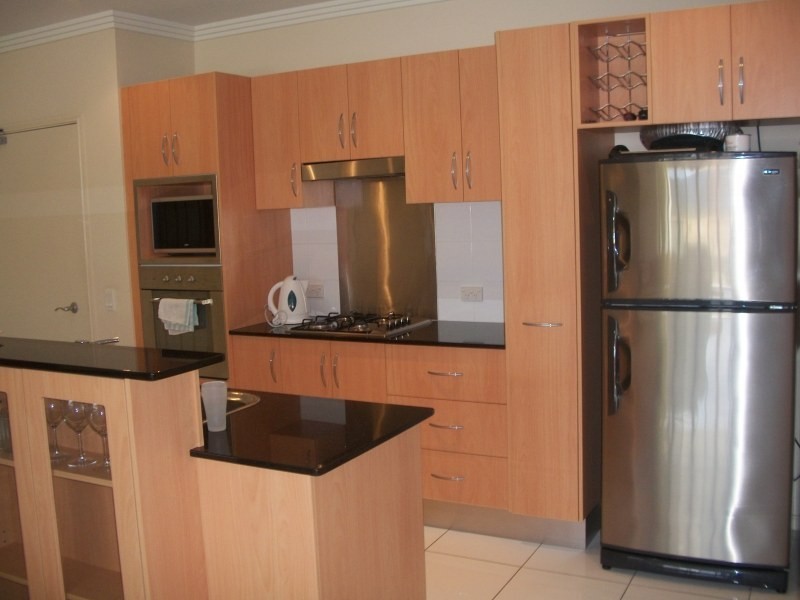 Unit 402/2 Lake Street, Cairns QLD 4870