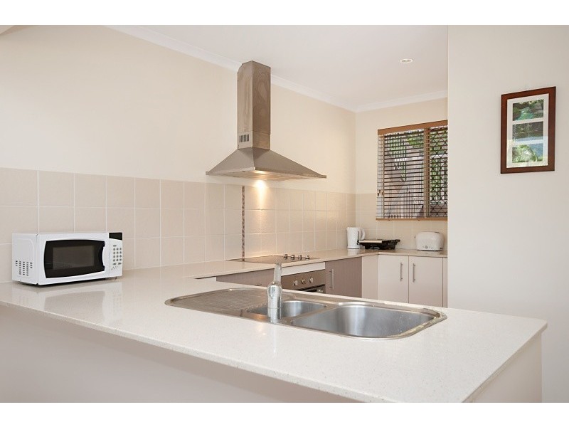 Unit 4/110 Moore Street, Trinity Beach QLD 4879
