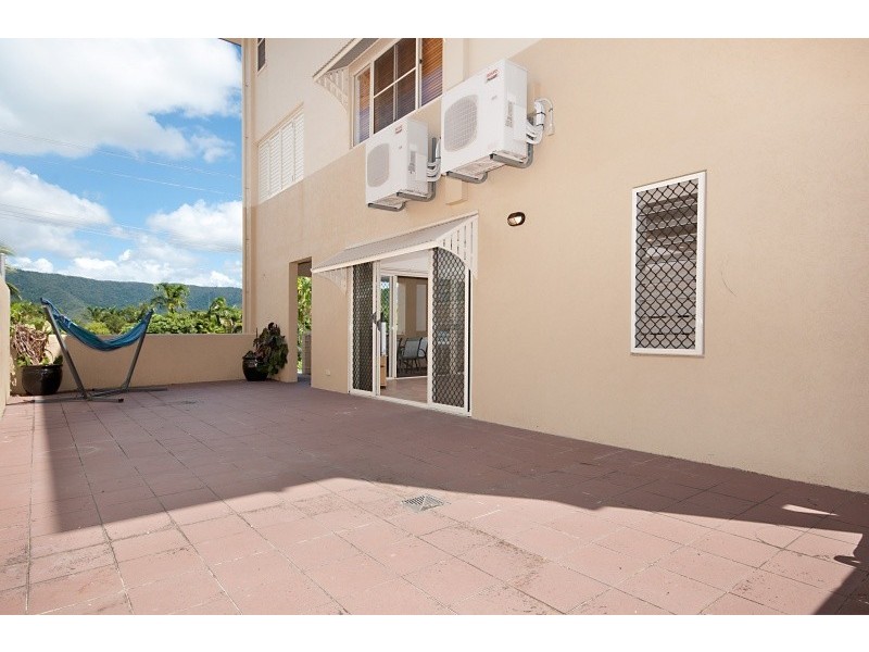 Unit 4/110 Moore Street, Trinity Beach QLD 4879