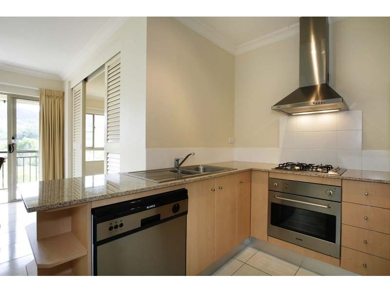 Unit APT  1747/2 Greenslopes Street, Cairns QLD 4870